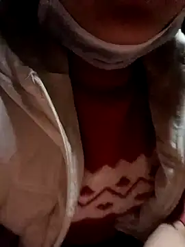 yoyo-mi online show from 12.15.25