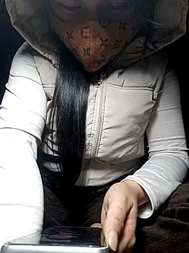 yoyo-mi online show from 02.03.26