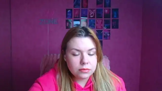 Snapshot of SusannaNight chatting on 02.02.26 SusannaNight online show from 02.02.26