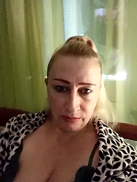 Esenia505 online show from 11.10.25