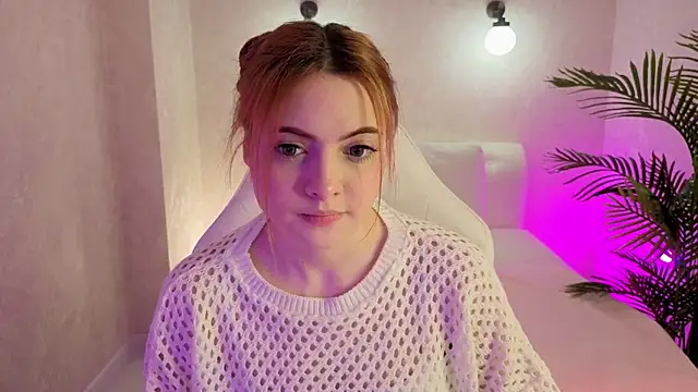 Daniela Saules online show from 11.22.25