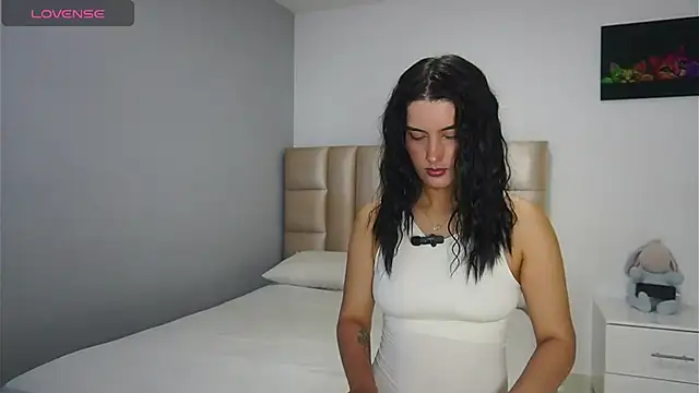 Snapshot of phiamat chatting on 04.21.26 phiamat online show from 04.21.26