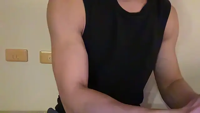 Snapshot of dudeseven chatting on 05.15.26 dudeseven online show from 05.15.26