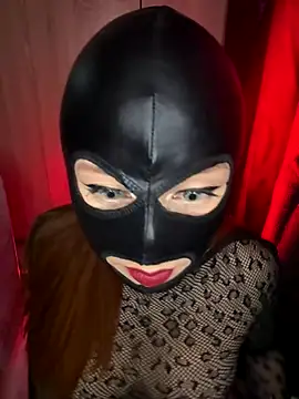 Snapshot of MasterAlexSlavekate chatting on 11.30.25 MasterAlexSlavekate online show from 11.30.25