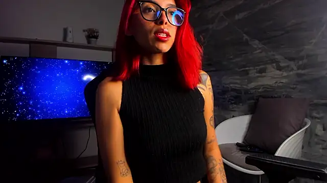 Snapshot of LilithLuxorr chatting on 03.06.26 LilithLuxorr online show from 03.06.26