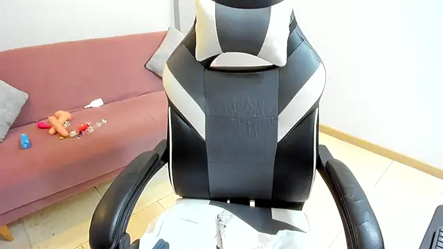 Julietta01 online show from 11.08.25