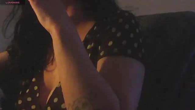 adeux2 online show from 04.21.26