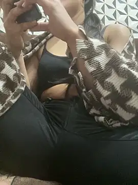 Heena Sharma982 online show from 12.15.25