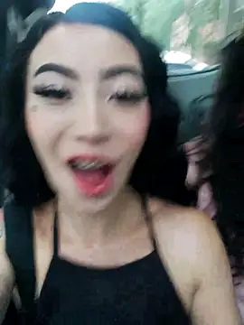 Moon And Sunn online show from 11.27.25