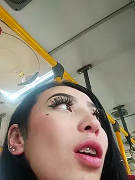 Moon And Sunn online show from 12.04.25