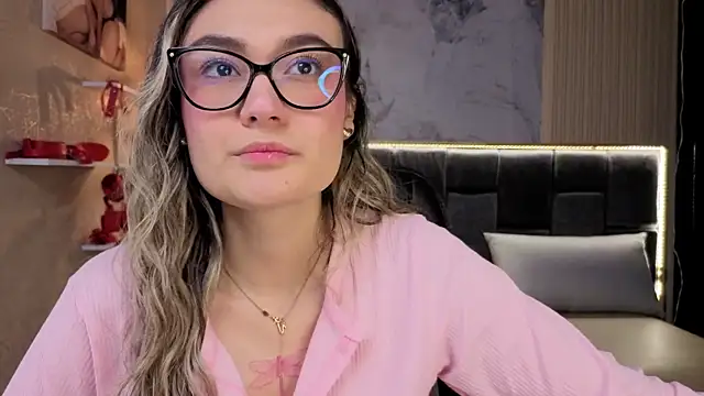 Im-Lola online show from 12.03.25