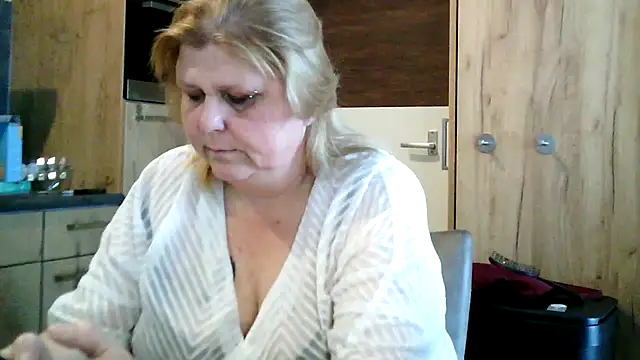 Sylviastar46 online show from 03.26.26