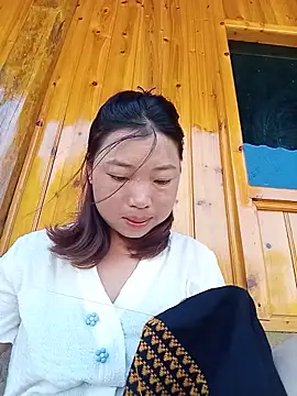 Snapshot of julybe chatting on 05.26.26 julybe online show from 05.26.26