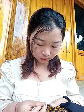 Snapshot of julybe chatting on 07.21.26 julybe online show from 07.21.26