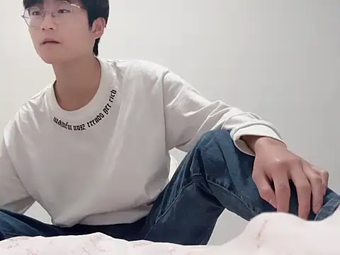 Snapshot of qianxin2007 chatting on 11.04.25 qianxin2007 online show from 11.04.25