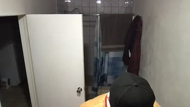 ezrah23 online show from 12.15.25