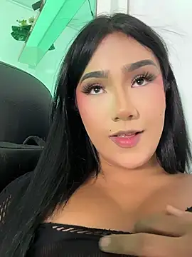 Snapshot of Vale_prado chatting on 06.26.26 Vale prado online show from 06.26.26