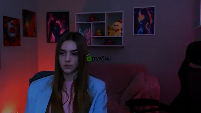 lisa dark  online show from 04.28.26