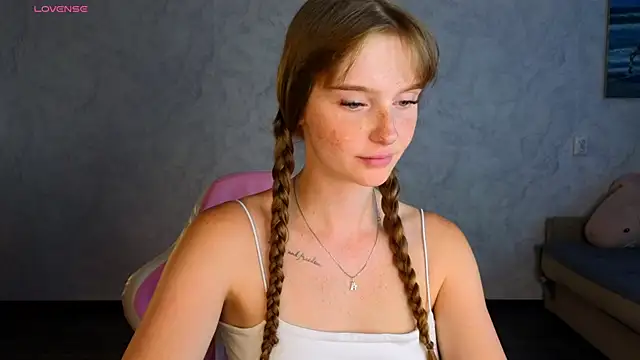 Lovelly molly1 online show from 07.18.26