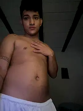 Snapshot of niall_falconn chatting on 11.16.25 niall falconn online show from 11.16.25