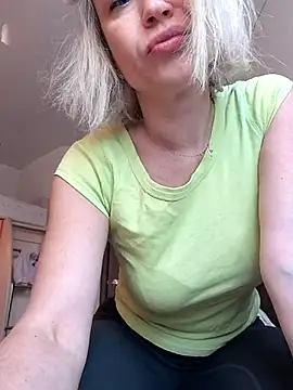 Elle Milfa online show from 02.05.26