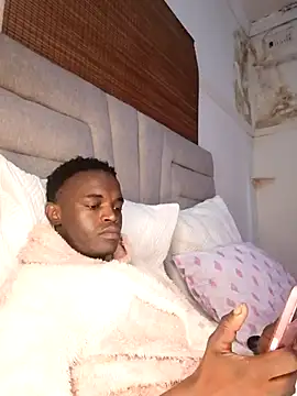 Snapshot of Lucile_Carrie chatting on 11.05.25 Lucile Carrie online show from 11.05.25