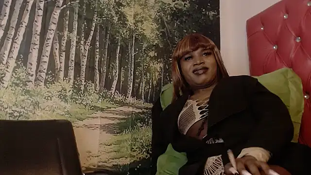 Snapshot of Lucile_Carrie chatting on 06.22.26 Lucile Carrie online show from 06.22.26