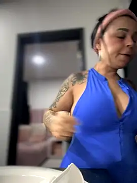 Natural BIGASS Nina online show from 11.26.25