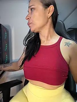Natural BIGASS Nina online show from 06.09.26