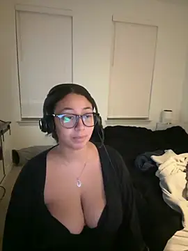 minha baby online show from 11.23.25