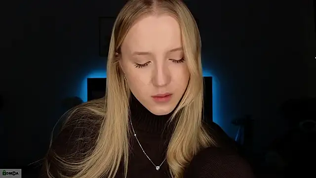 Snapshot of adele_armass chatting on 02.01.26 adele armass online show from 02.01.26