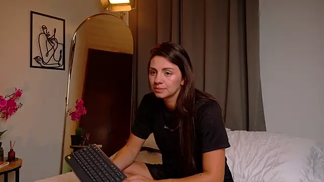 Snapshot of SeleneNova chatting on 07.09.26 SeleneNova online show from 07.09.26