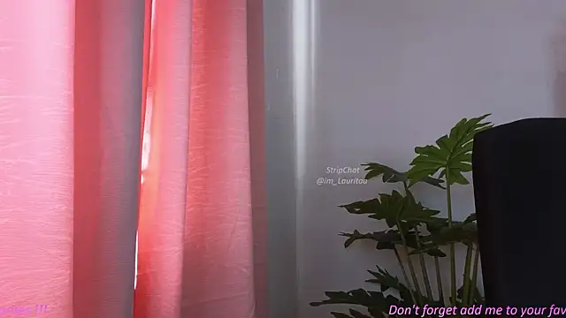 Snapshot of BabyLauritaa chatting on 06.27.26 BabyLauritaa online show from 06.27.26