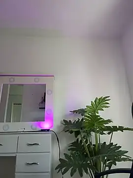 Snapshot of BabyLauritaa chatting on 07.18.26 BabyLauritaa online show from 07.18.26