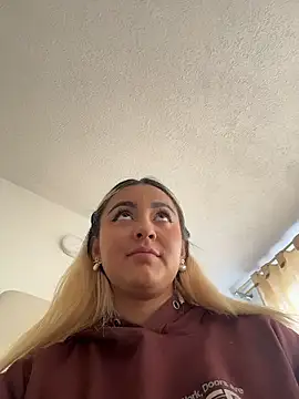 Snapshot of Elina_Hills chatting on 01.14.26 Elina Hills online show from 01.14.26