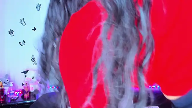 melani ferraraa  online show from 03.29.26