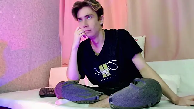 Harvey foster online show from 11.26.25