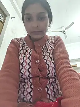 Snapshot of Cute_Arushi chatting on 12.05.25 Cute Arushi online show from 12.05.25