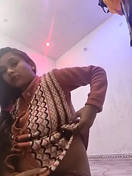 Snapshot of Cute_Arushi chatting on 12.14.25 Cute Arushi online show from 12.14.25