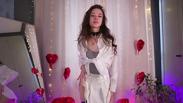 tinyanie online show from 02.15.26