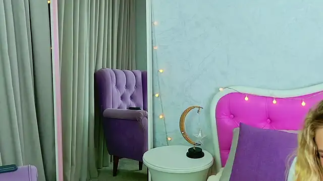 Barbie Kris   online show from 12.21.25