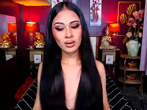 Plastique PATRICIA online show from 03.25.26