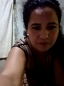 Snapshot of meliza87 chatting on 11.11.25 meliza87 online show from 11.11.25