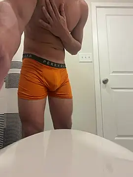 Snapshot of fitwhitecock chatting on 08.04.26 fitwhitecock online show from 08.04.26
