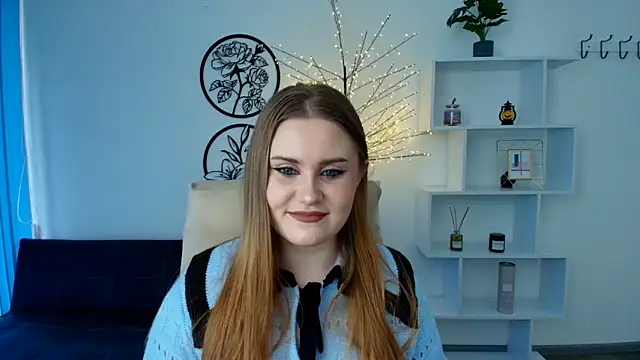 Snapshot of NinaSavkoo chatting on 11.03.25 NinaSavkoo online show from 11.03.25