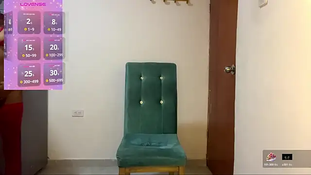 Snapshot of Perla_sofia_xxx chatting on 11.01.25 Perla sofia xxx online show from 11.01.25