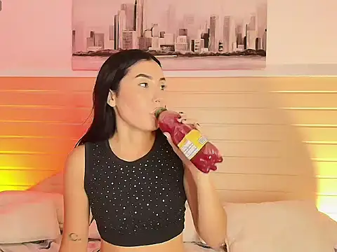 Madisonkay online show from 12.17.25