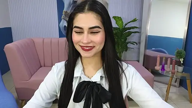 Snapshot of amy_lovelydoll chatting on 06.20.26 amy lovelydoll online show from 06.20.26