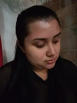 CurvyNoir online show from 12.20.25