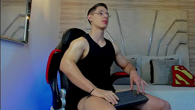 MAXTHOMSON online show from 01.15.26